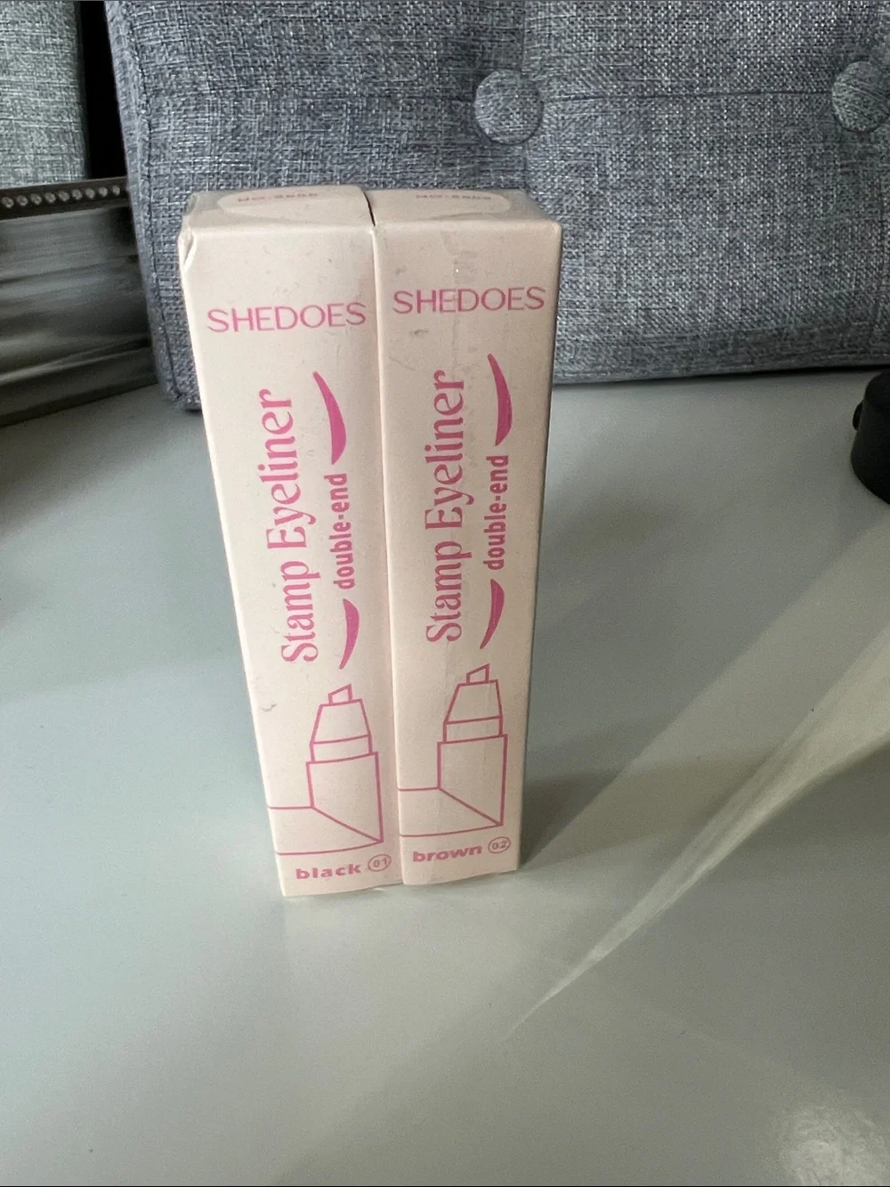 Stamp Eyeliner Double-End in Black and Brown